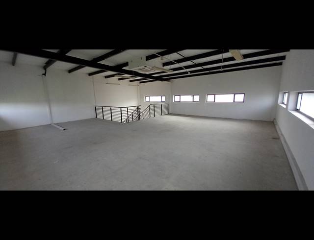 235M² OFFICE TO LET IN BRYANSTON
